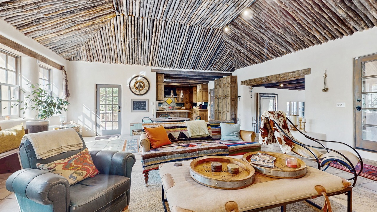 Photo of Livingroom in Taos
