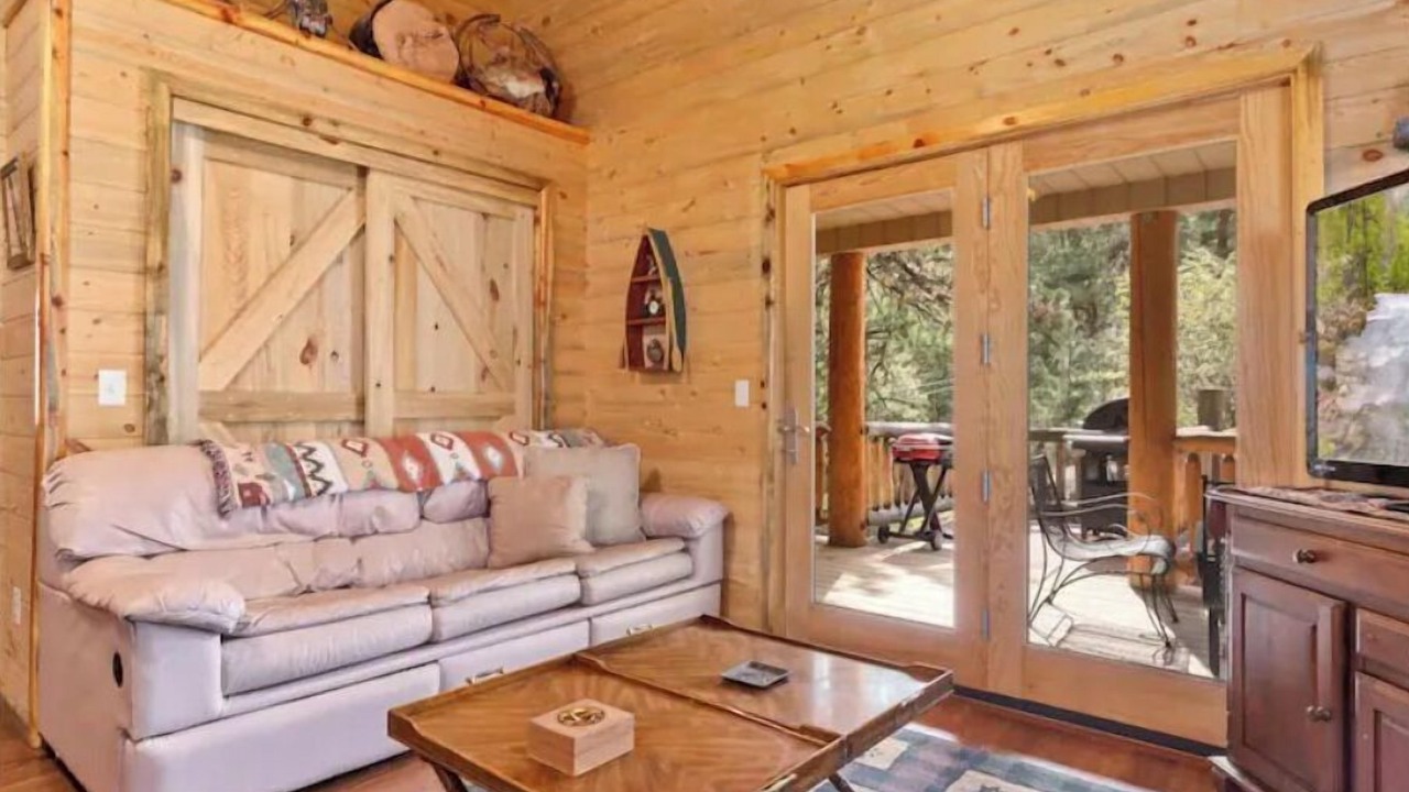 Photo of Livingroom in Estes Park