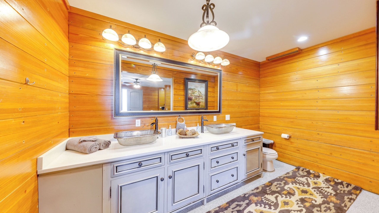 Photo of Bathroom in Waldron