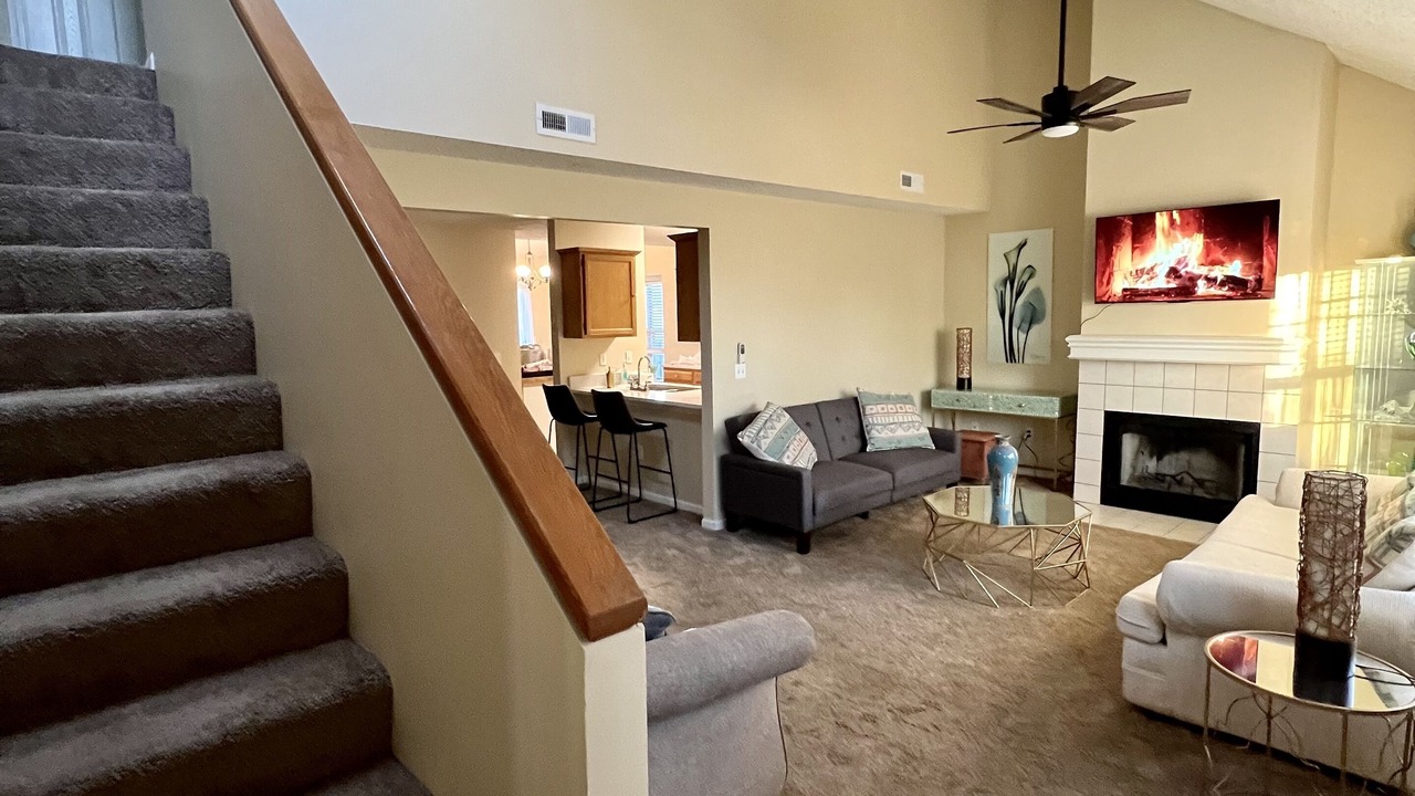 Photo of Livingroom in Lawrence