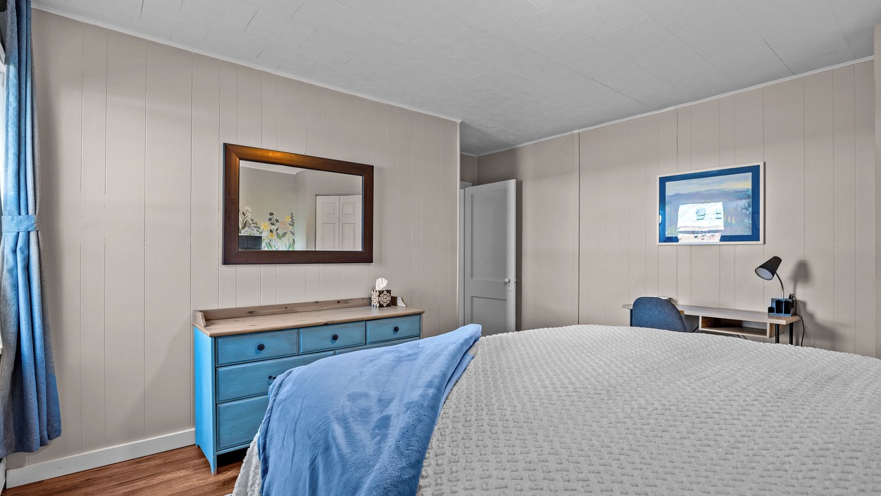 Photo of Bedroom in Montrose