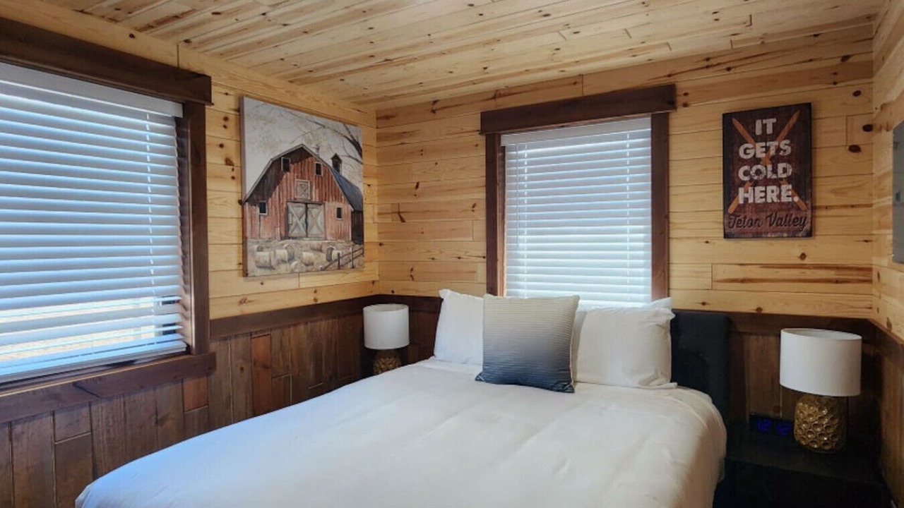 Photo of Bedroom in Victor