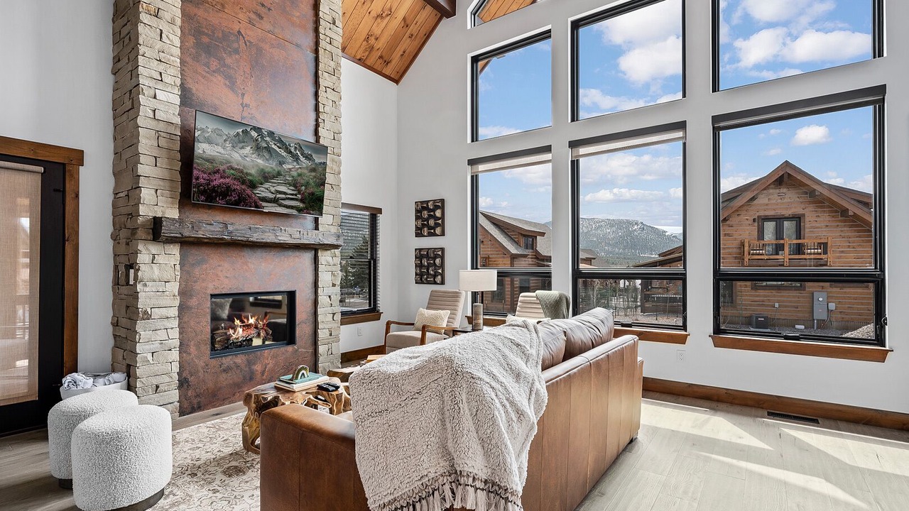 Photo of Livingroom in Estes Park