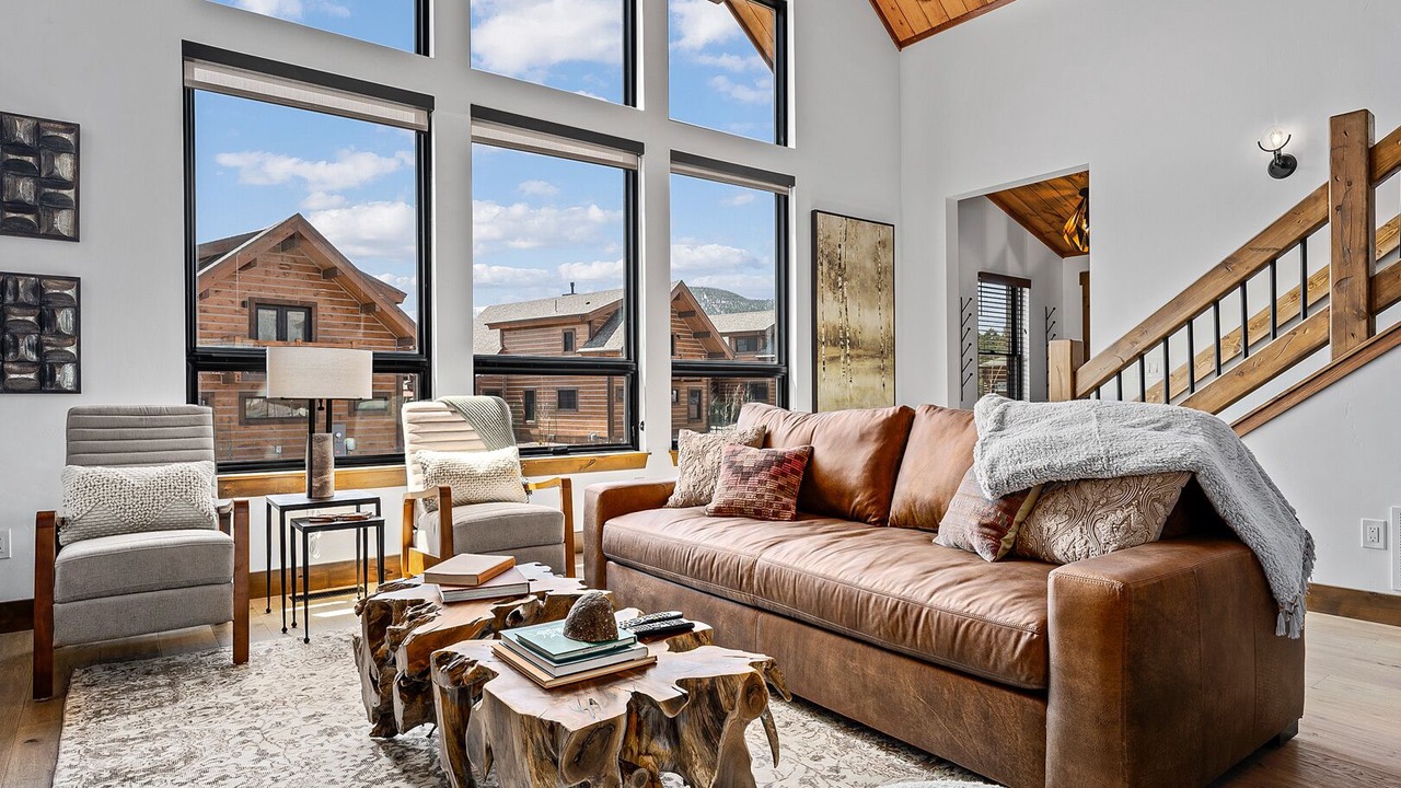 Photo of Livingroom in Estes Park