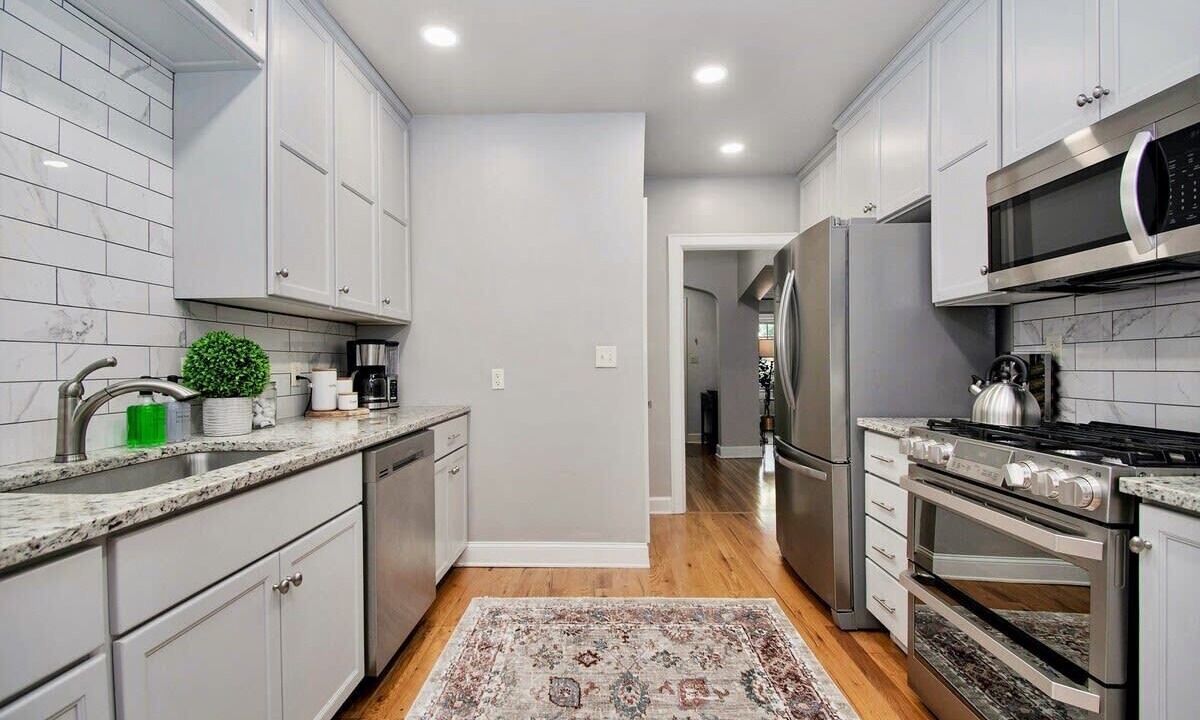 Photo of Kitchen in Dundee-Happy Hollow Historic District
