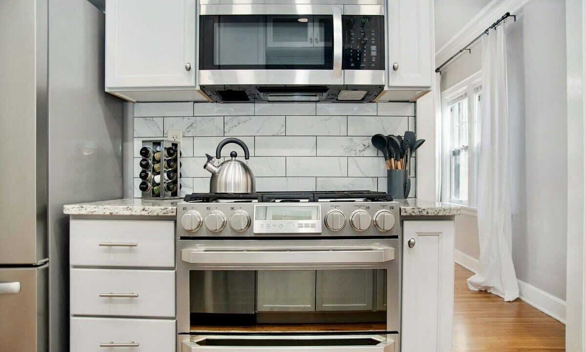 Photo of Kitchen in Dundee-Happy Hollow Historic District