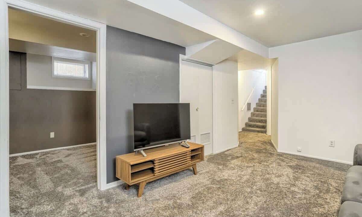 Photo of Livingroom in Old North End
