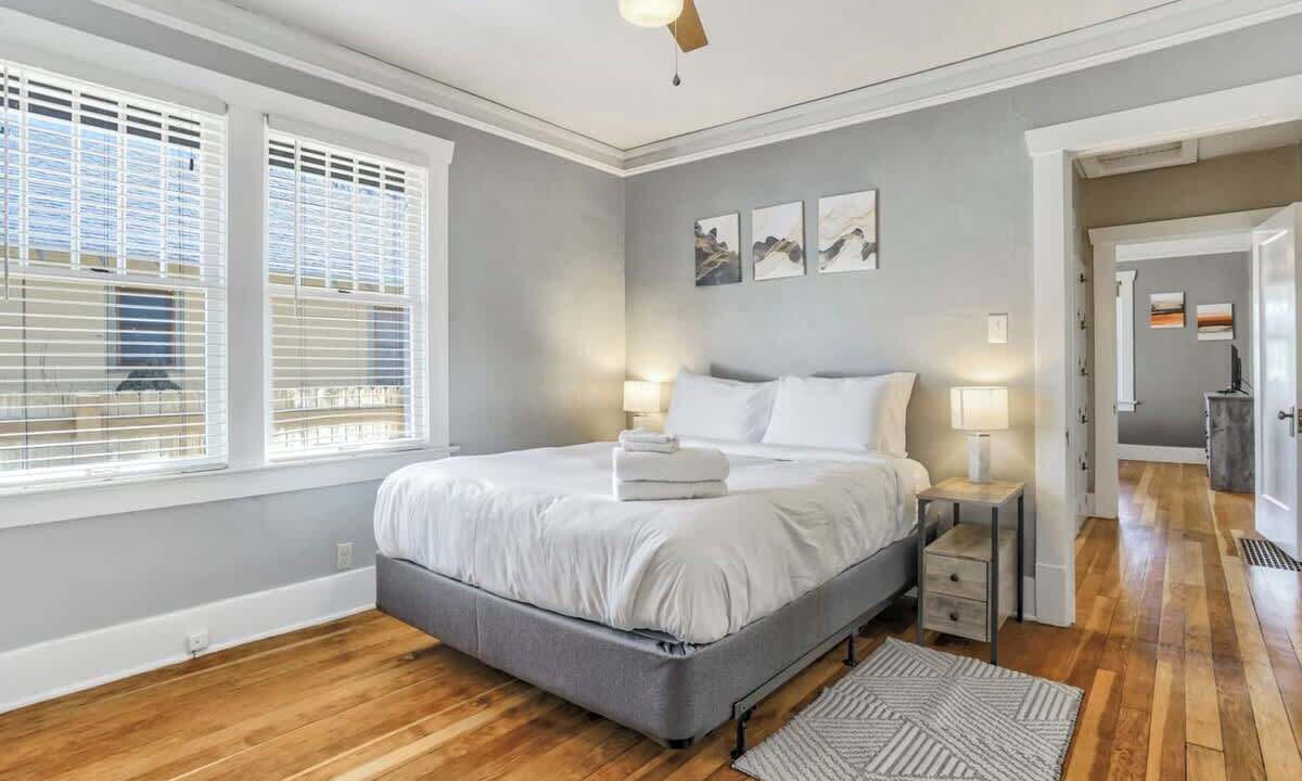 Photo of Bedroom in Old North End