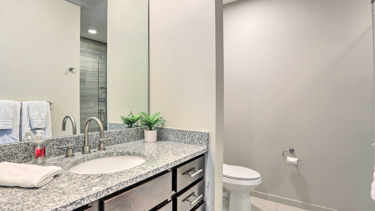 Photo of Bathroom in Golden