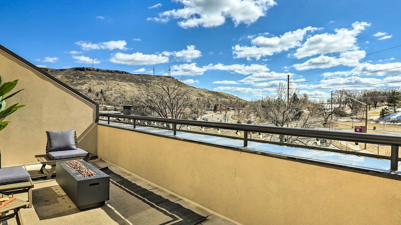 Photo of Outdoor in Golden