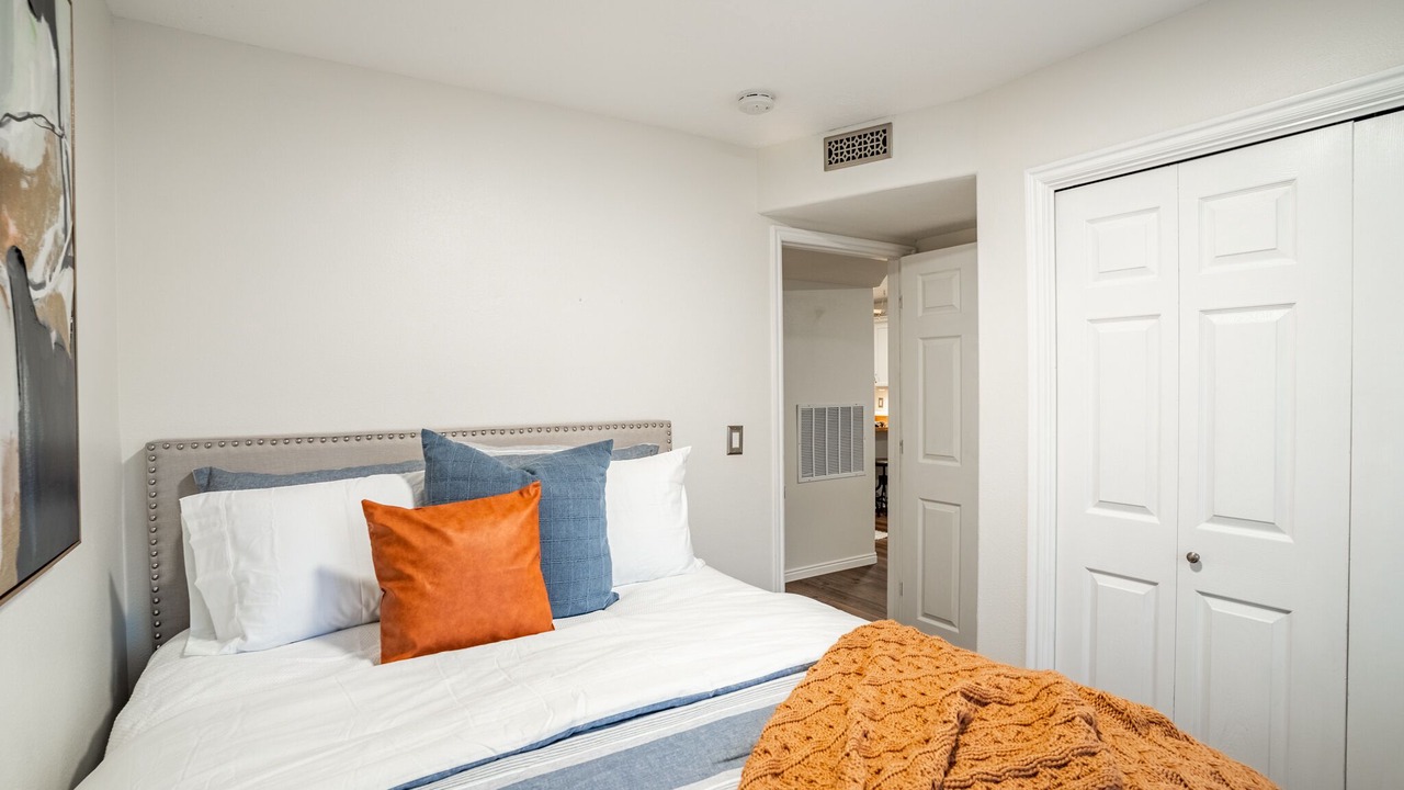 Photo of Bedroom in Suncrest