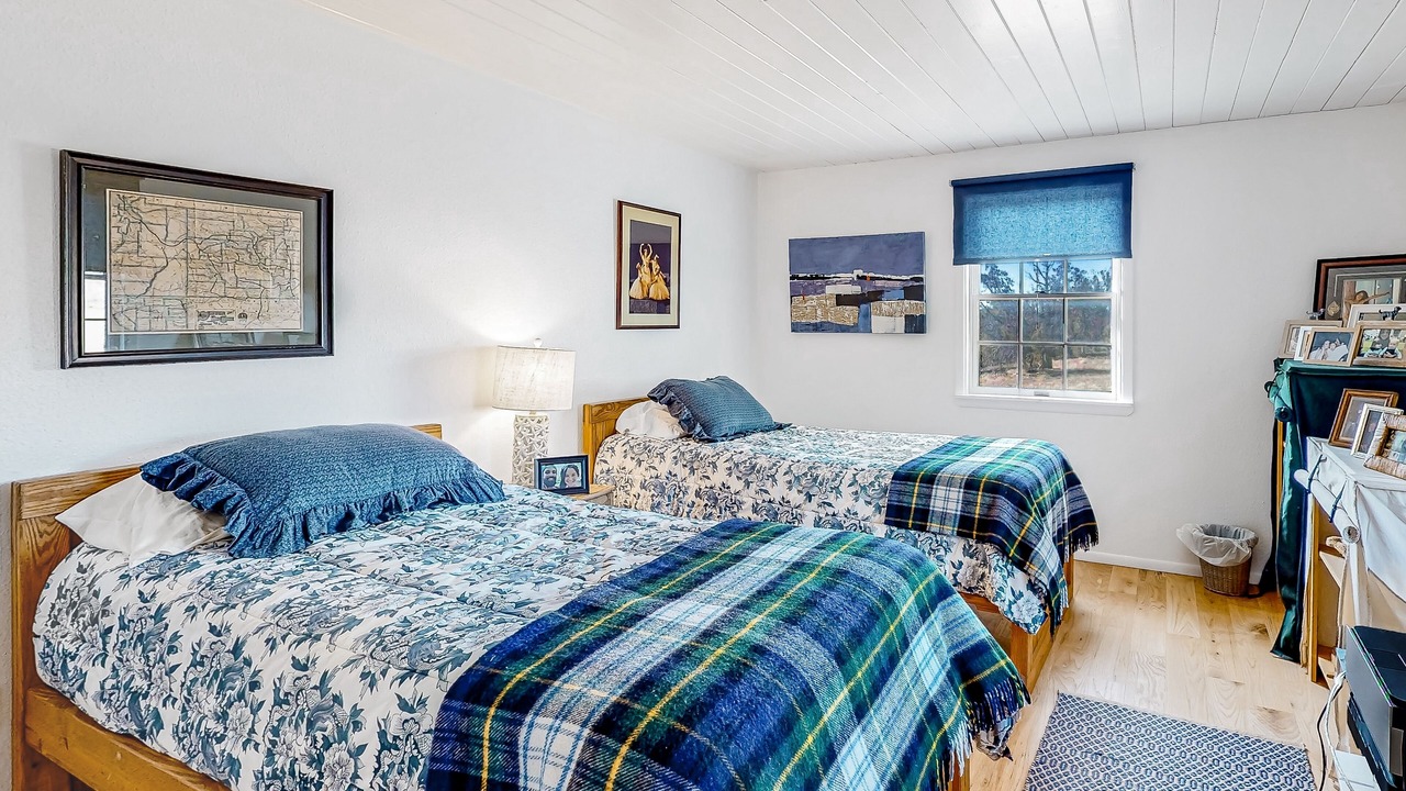 Photo of Bedroom in Marvel