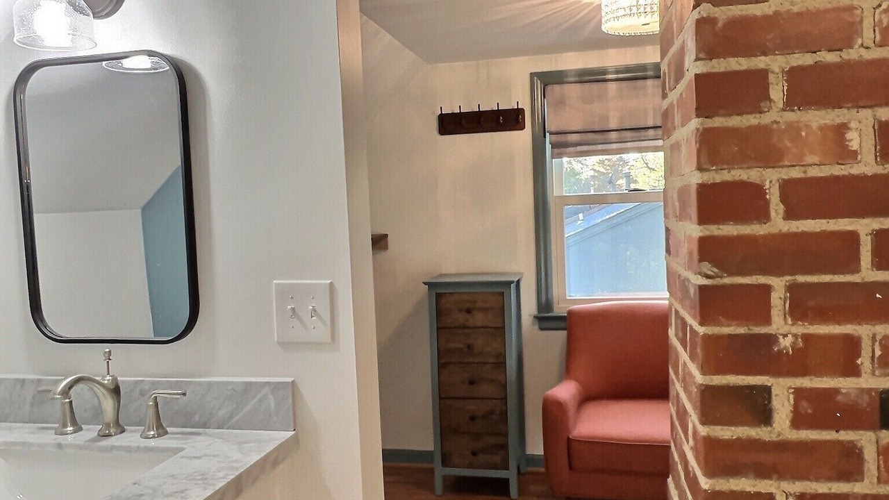 Photo of Bathroom in Prairie Village
