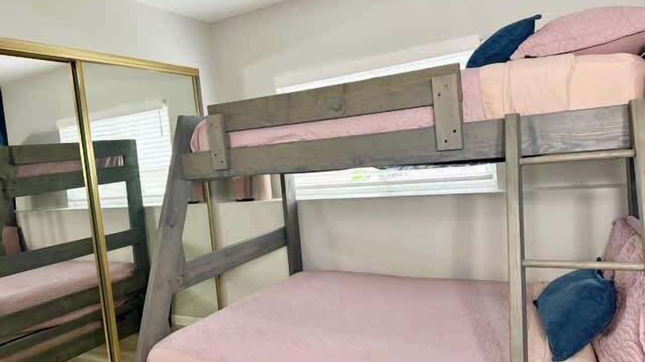 Photo of Bedroom in Cimarron Hills