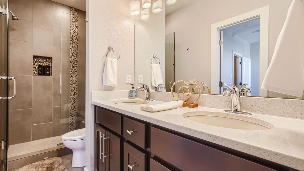 Photo of Bathroom in Jefferson Park