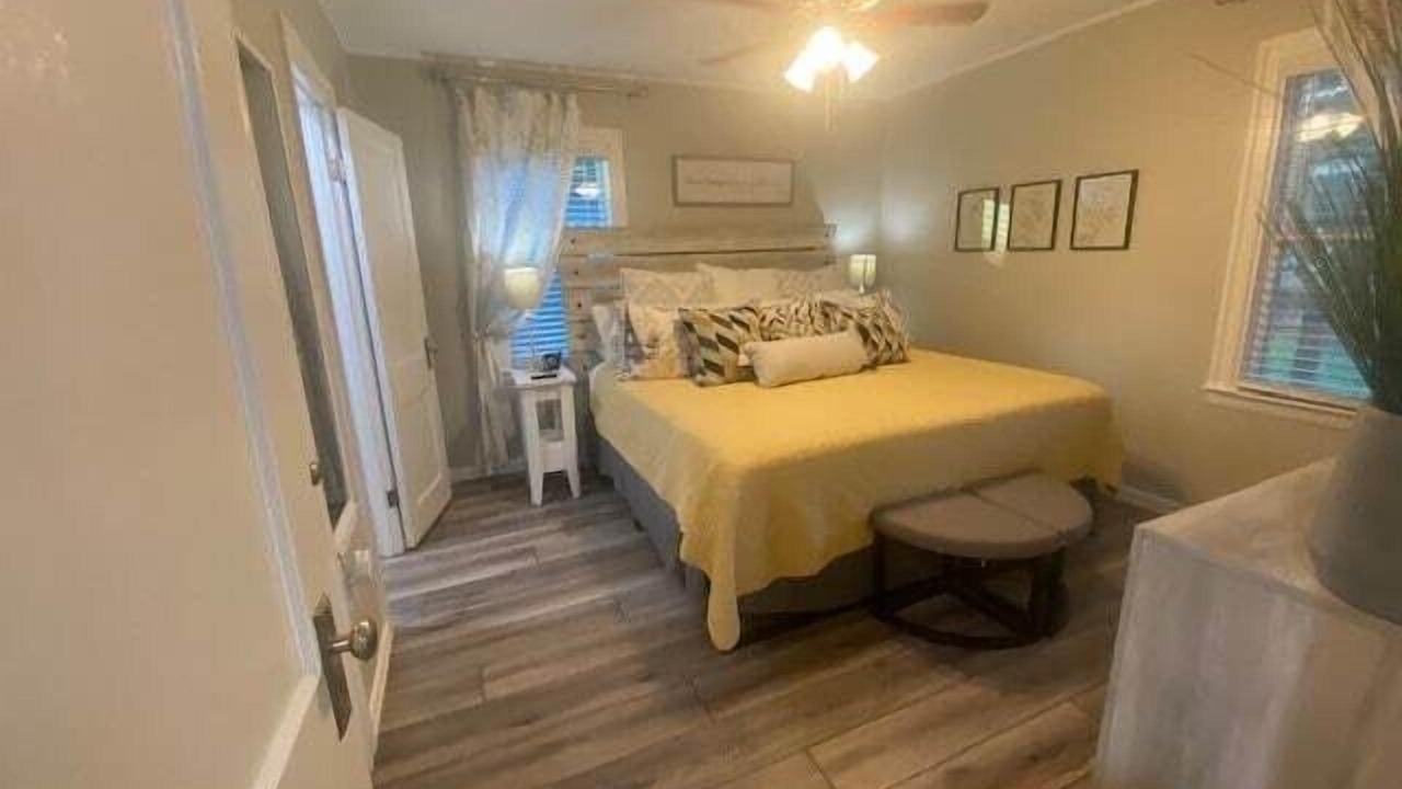 Photo of Bedroom in Topeka