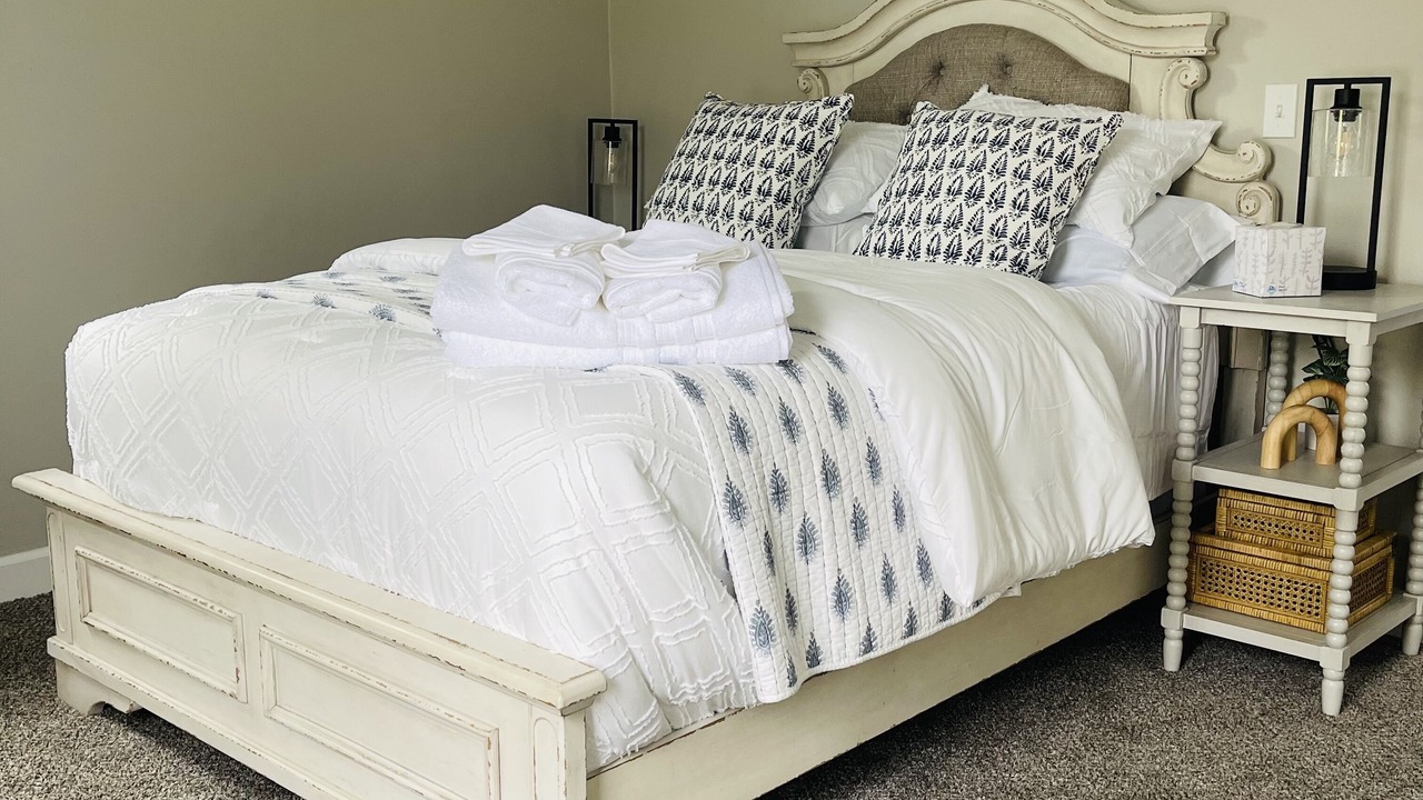 Photo of Bedroom in Leavenworth