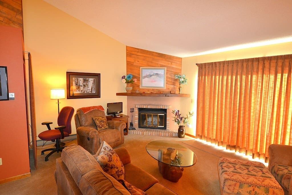 Photo of Livingroom in Estes Park