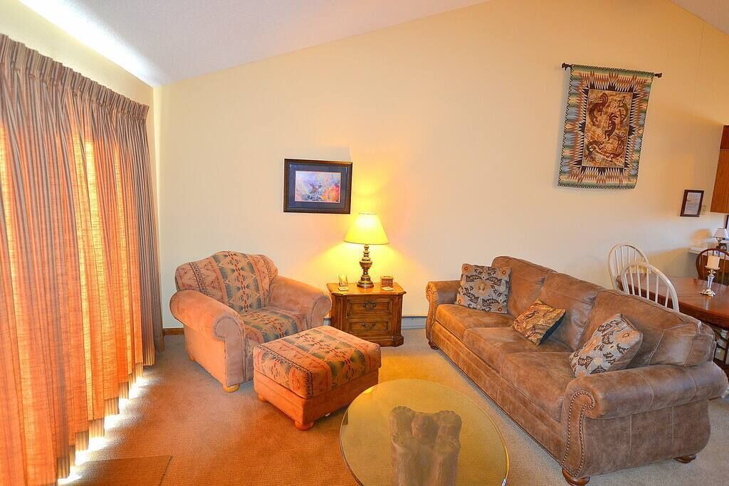Photo of Livingroom in Estes Park