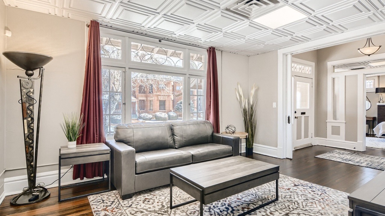 Photo of Livingroom in Pueblo