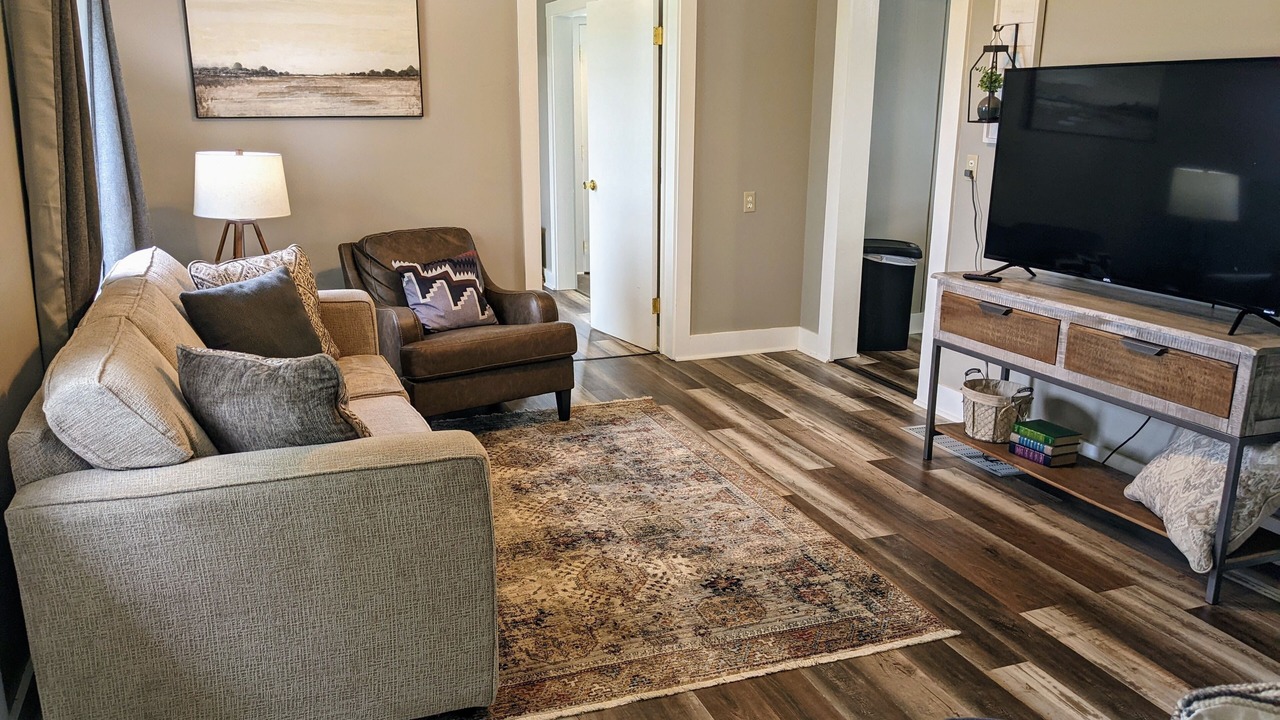 Photo of Livingroom in Cummings