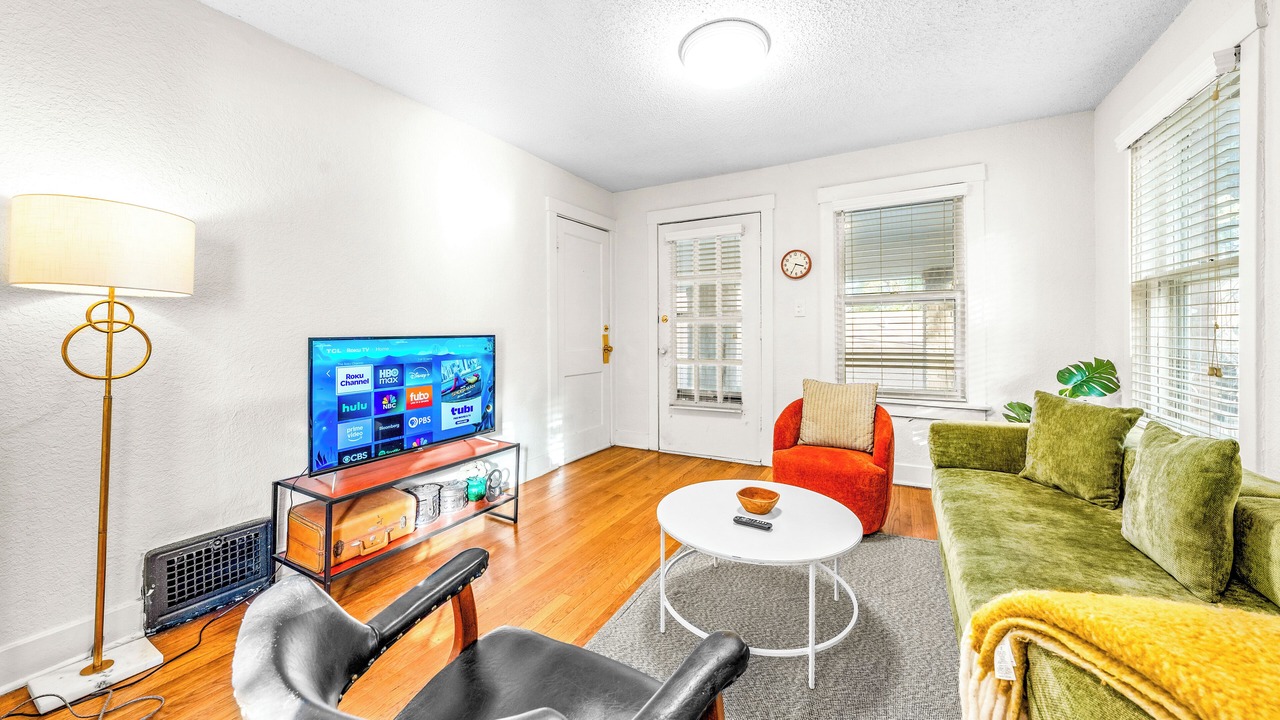 Photo of Livingroom in Southmoreland
