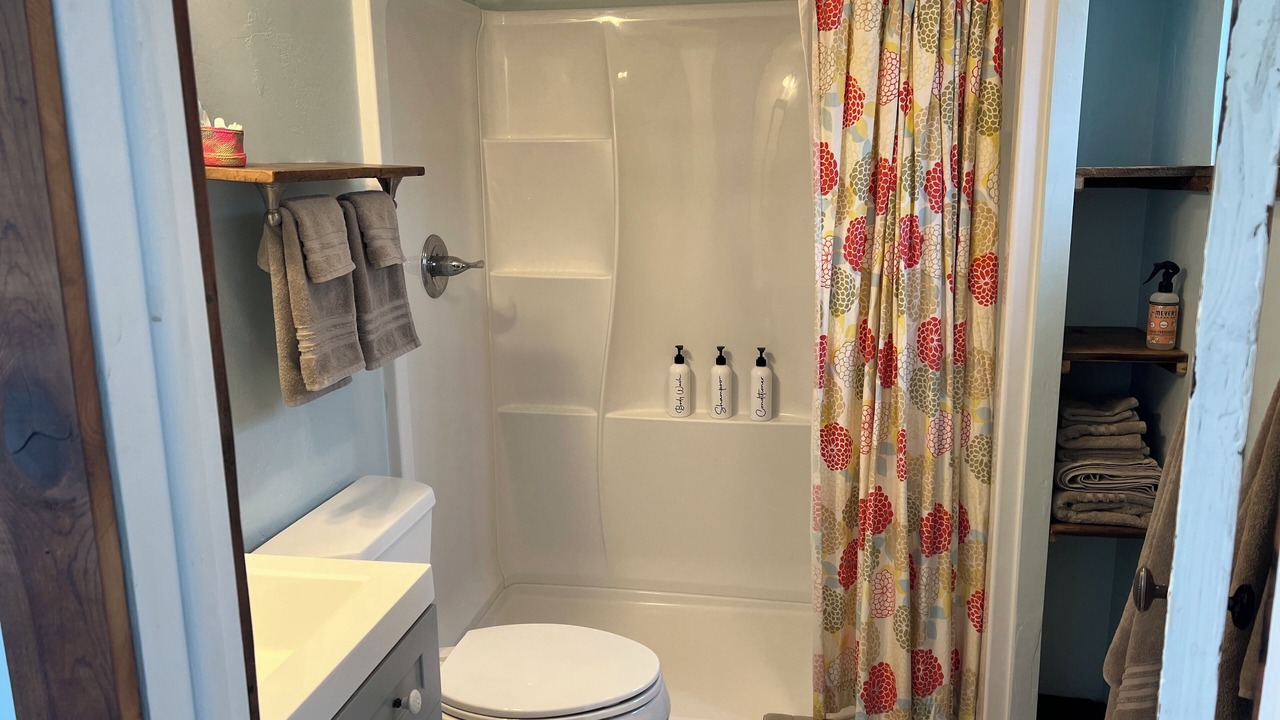 Photo of Bathroom in Paonia
