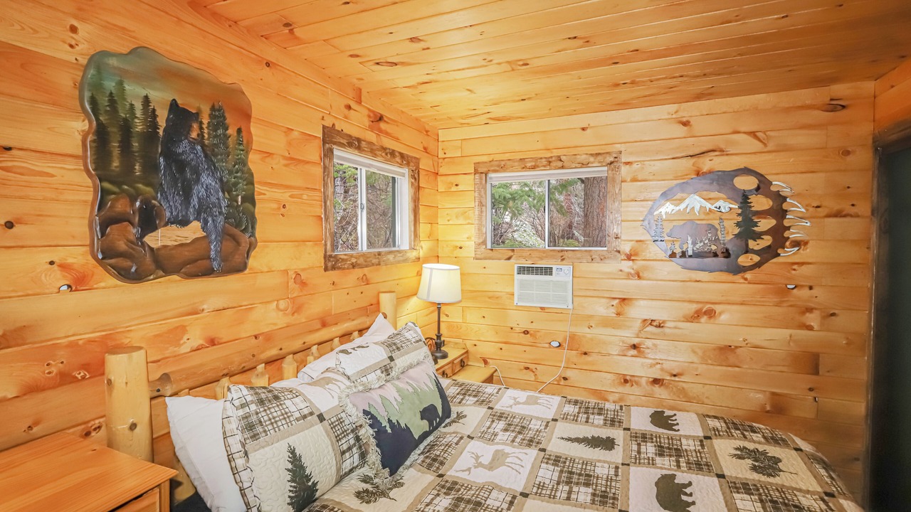 Photo of Bedroom in Estes Park