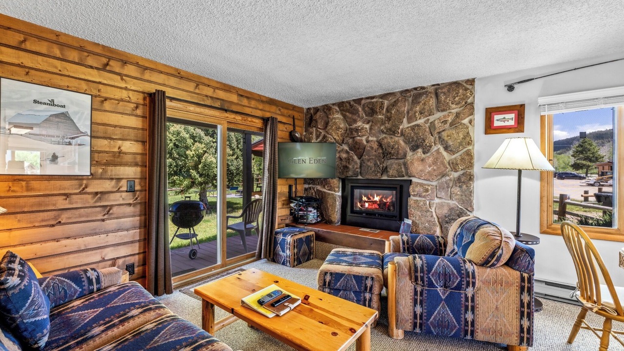 Photo of Livingroom in Clark