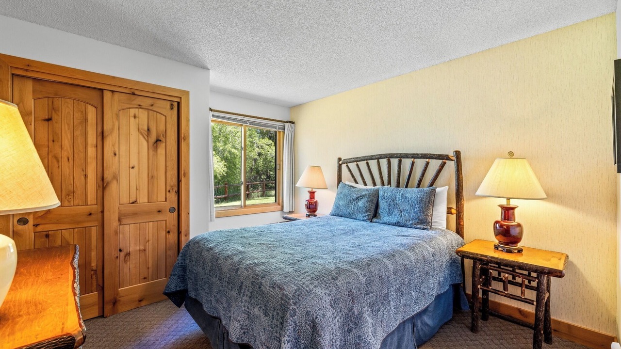 Photo of Bedroom in Clark