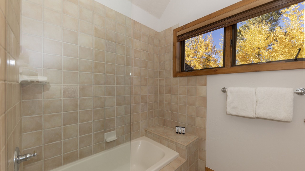 Photo of Bathroom in Sunbeam Estates
