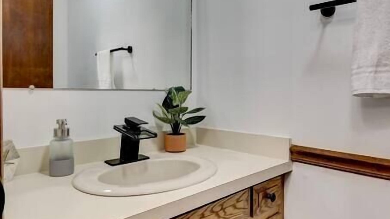 Photo of Bedroom in Pittsburg