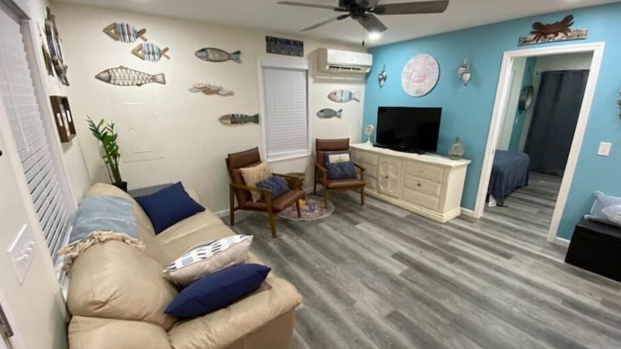 Photo of Livingroom in Linn Valley