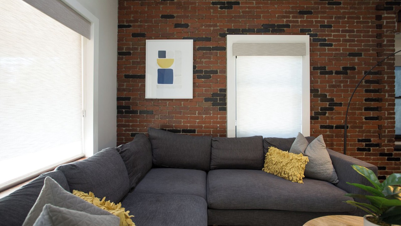 Photo of Livingroom in West Plaza