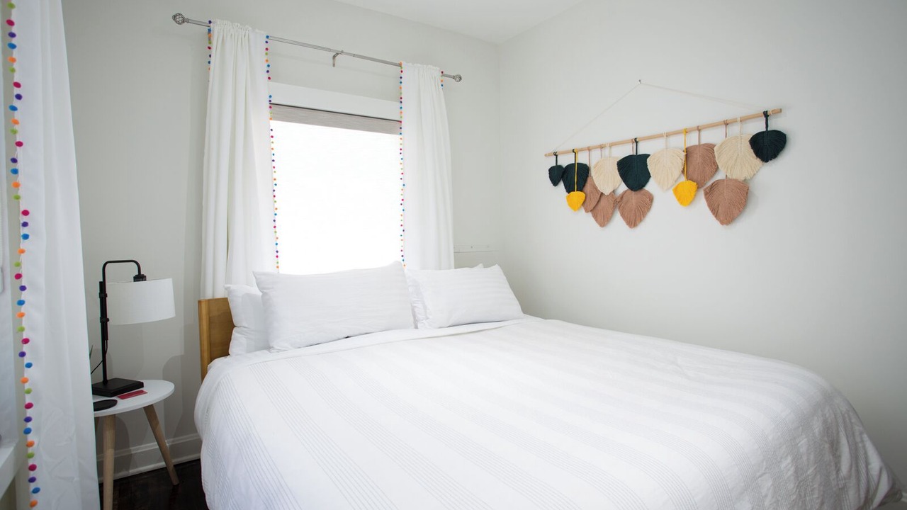 Photo of Bedroom in West Plaza