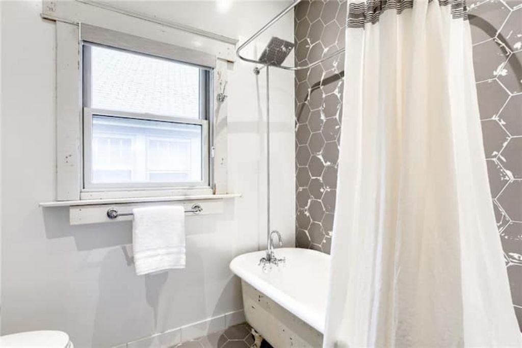 Photo of Bathroom in West Plaza