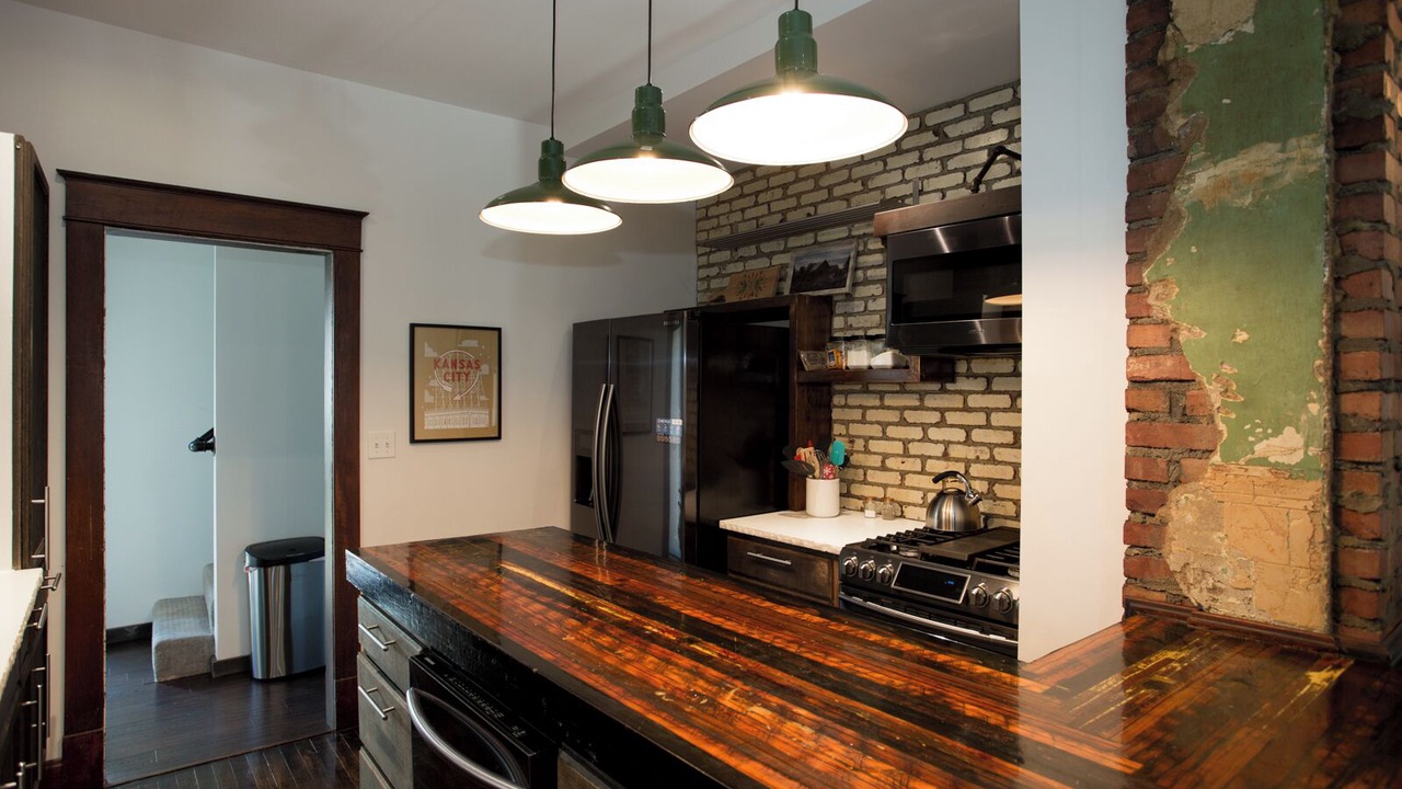 Photo of Kitchen in West Plaza