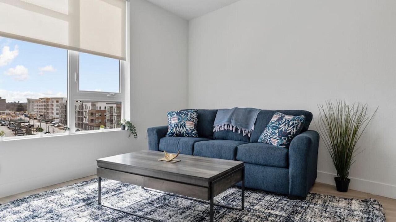 Photo of Livingroom in Aurora