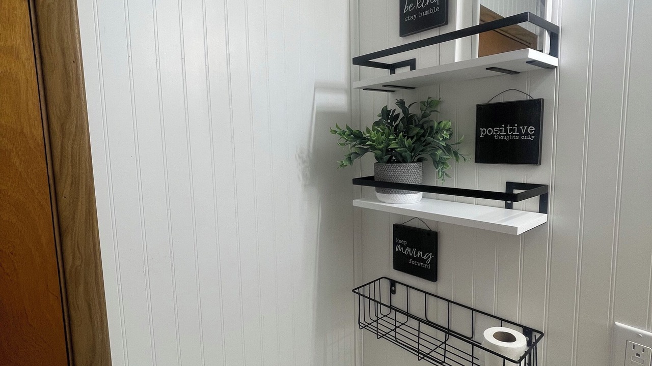 Photo of Bathroom in Russell