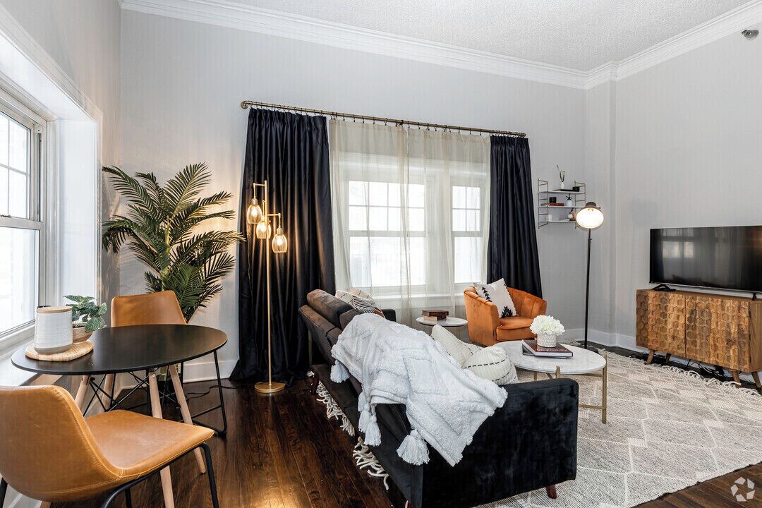 Photo of Livingroom in Central Hyde Park