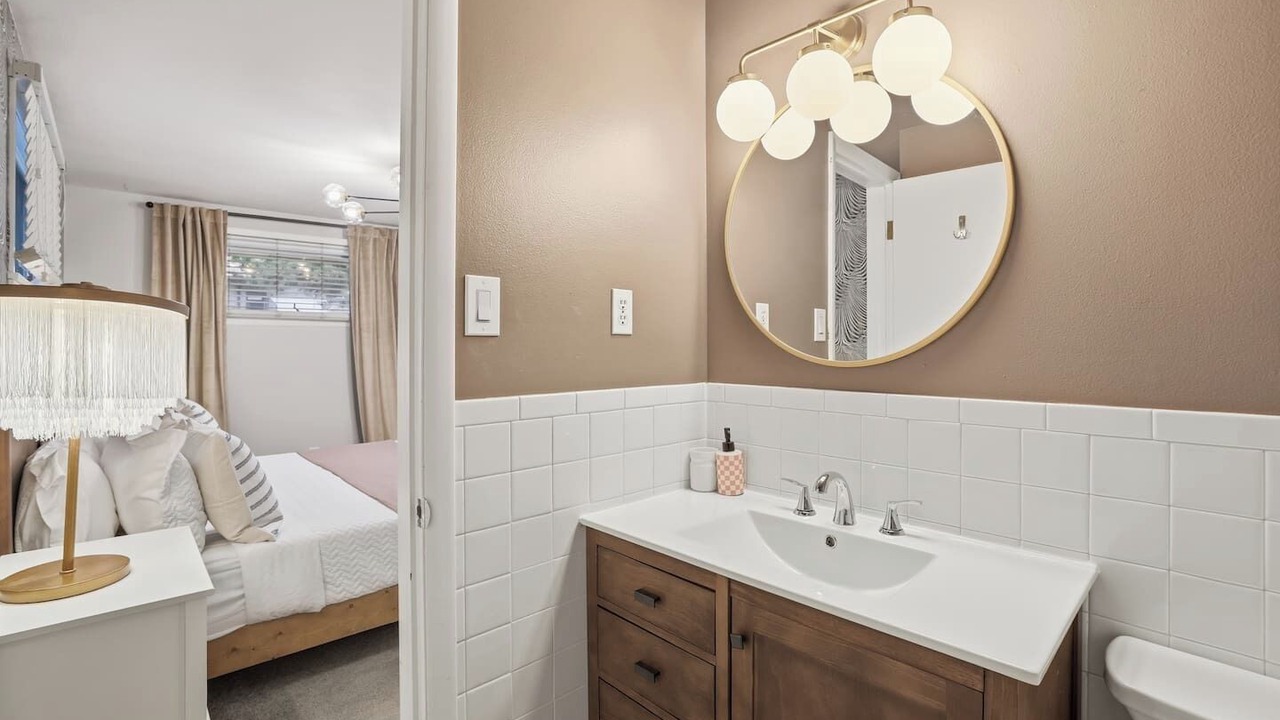 Photo of Bathroom in Lamar Heights Area