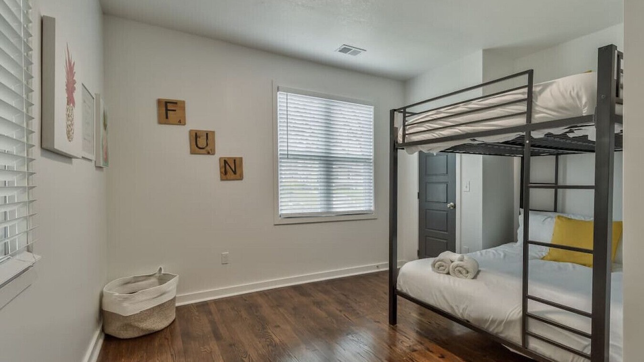 Photo of Bedroom in Southmoreland