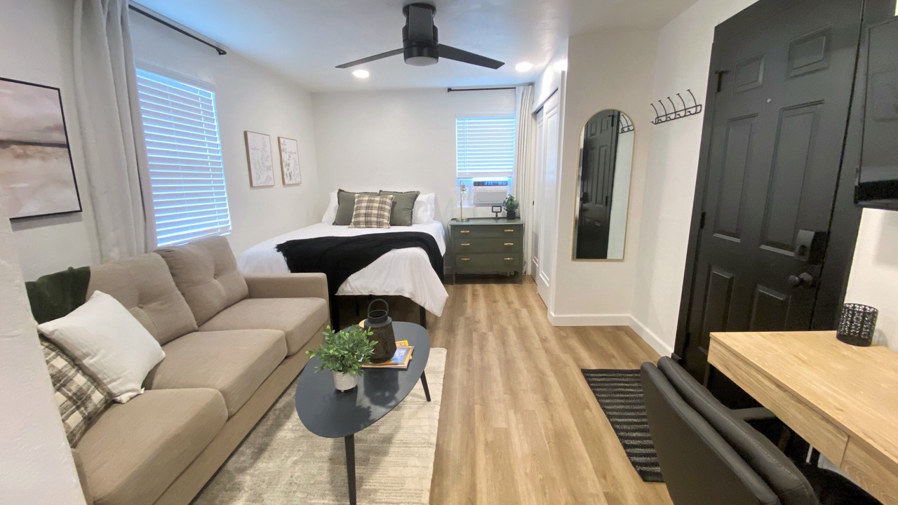 Photo of Bedroom in Central Colorado Springs