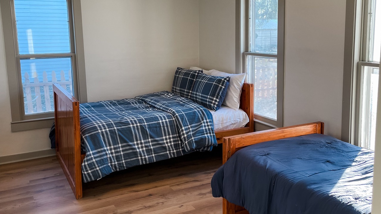 Photo of Bedroom in Russell County