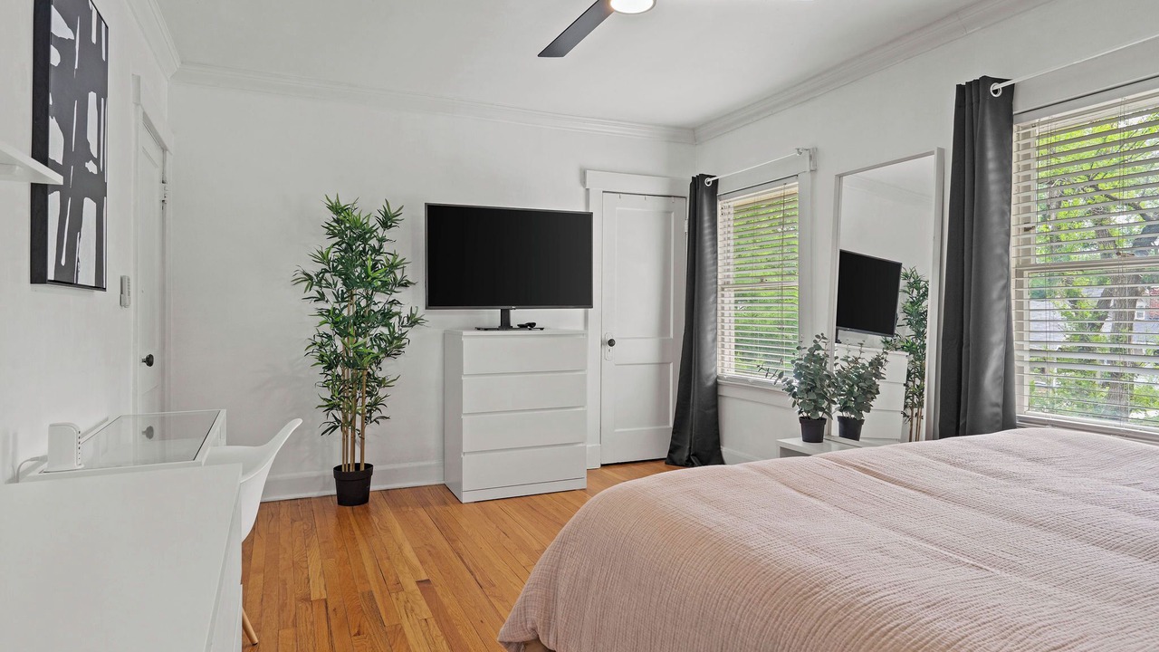 Photo of Bedroom in South Kansas City