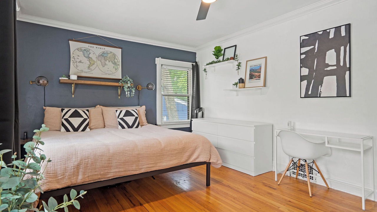 Photo of Bedroom in South Kansas City