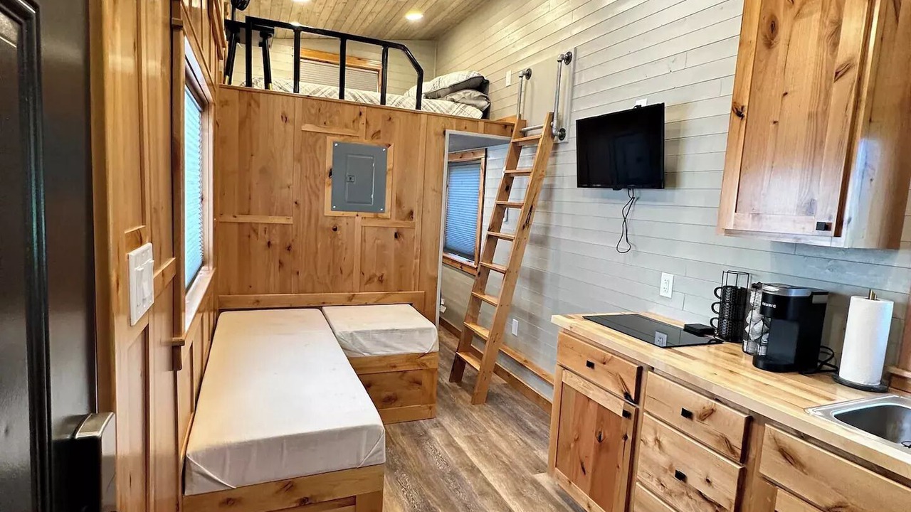 Photo of Bedroom in Rush Center