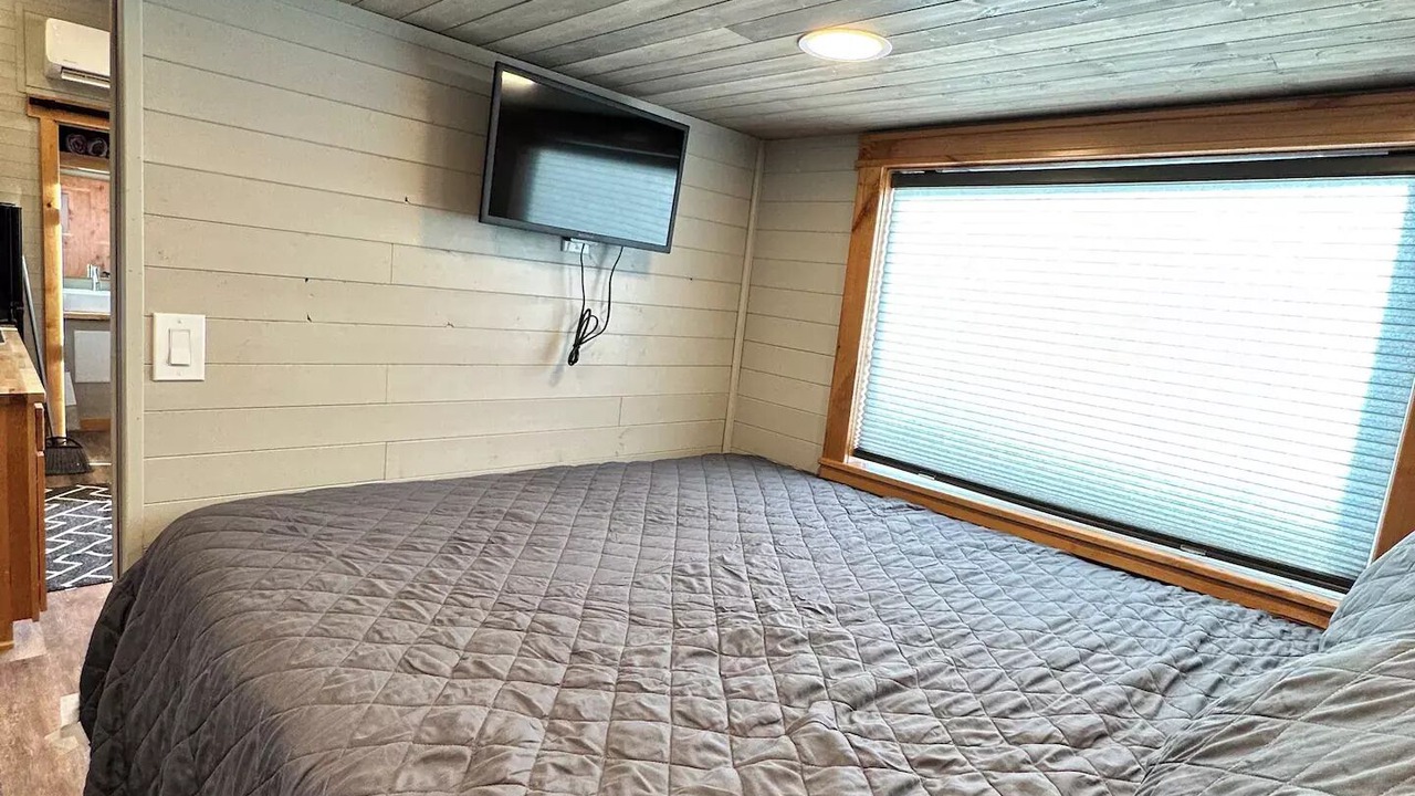 Photo of Bedroom in Rush Center
