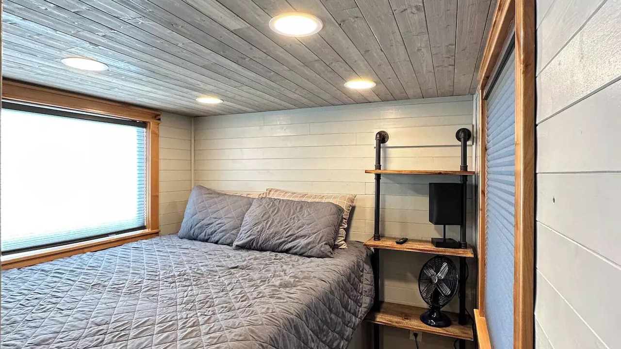 Photo of Bedroom in Rush Center