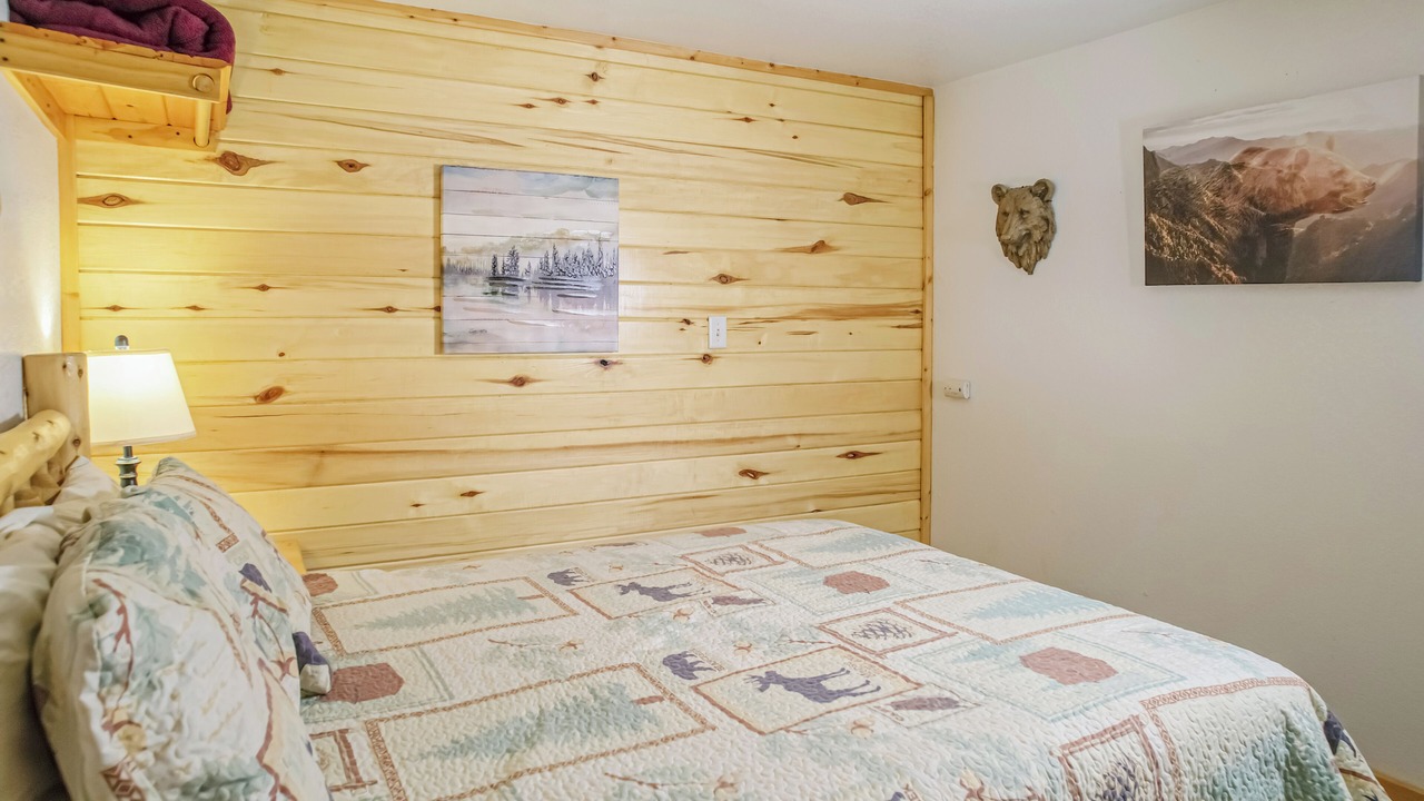 Photo of Bedroom in Estes Park